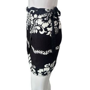 Koko Knot Sarong